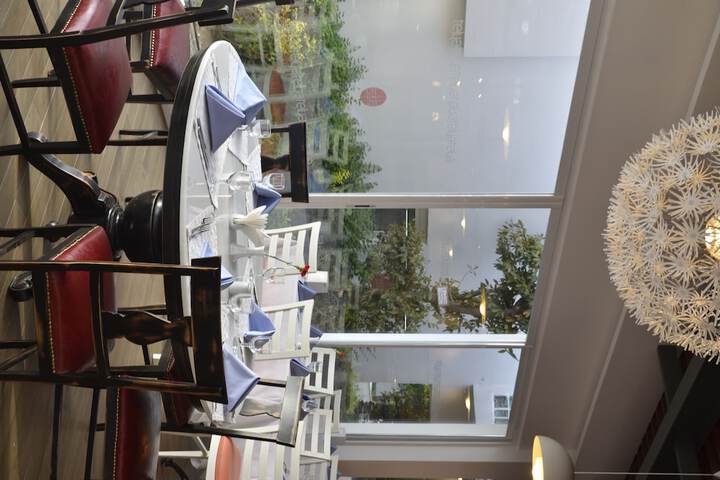 Dining 70 of 115