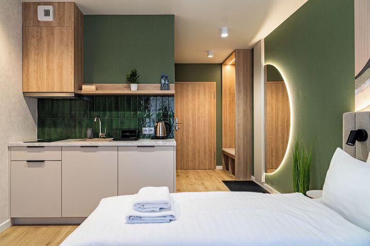 Room 43 of 150