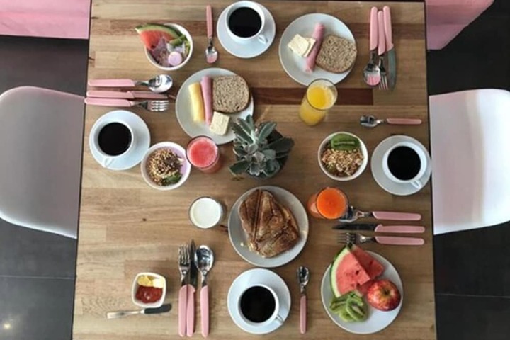 Breakfast/Coffee Service 106 of 118