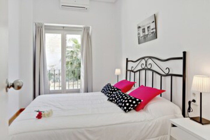 Room 16 of 24