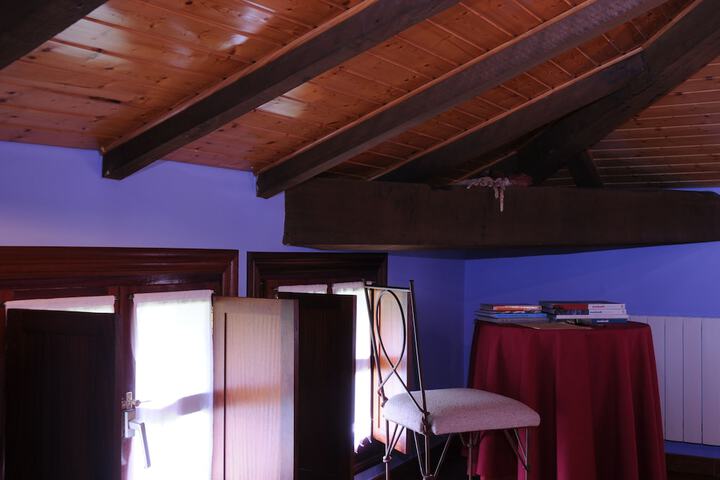 Room 33 of 59