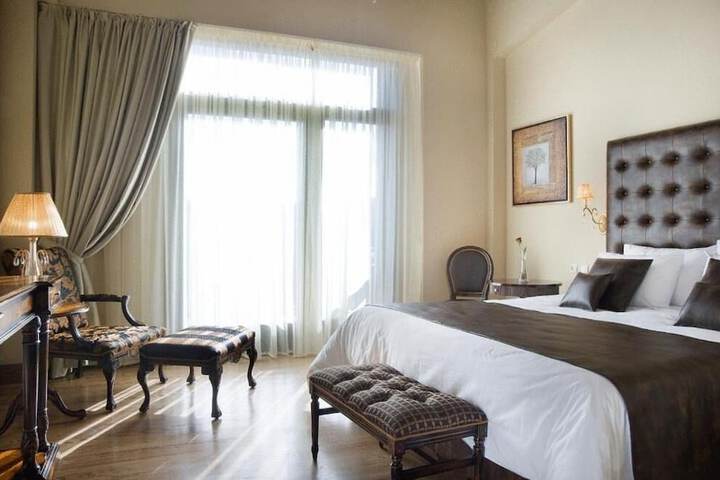 Room 8 of 39