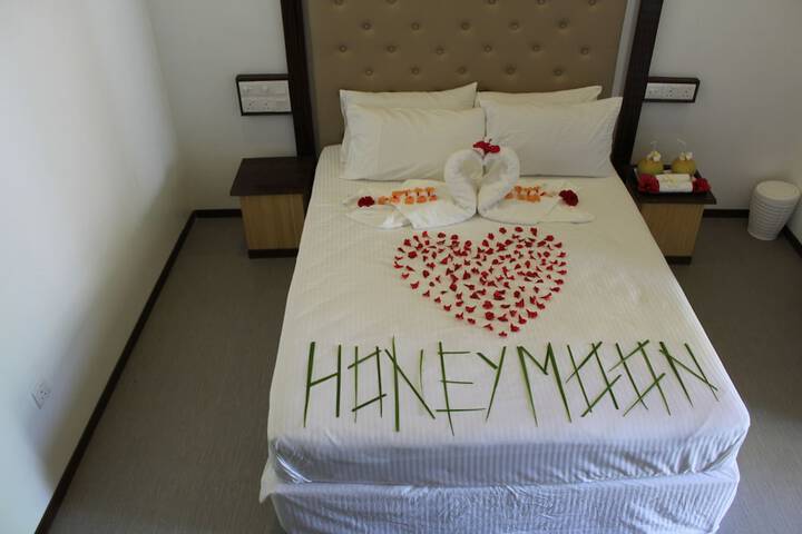 Room 6 of 52