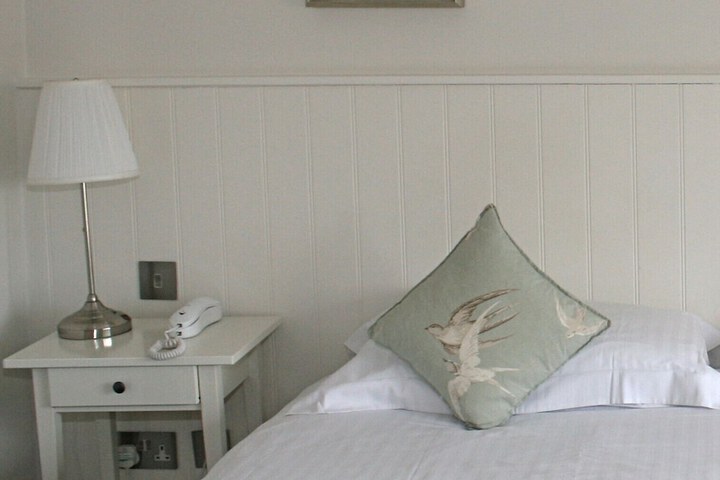 Room 16 of 39