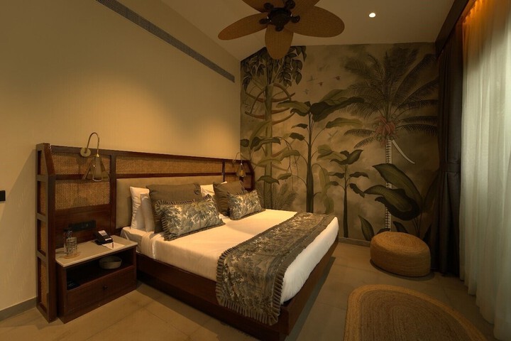 Room 2 of 21