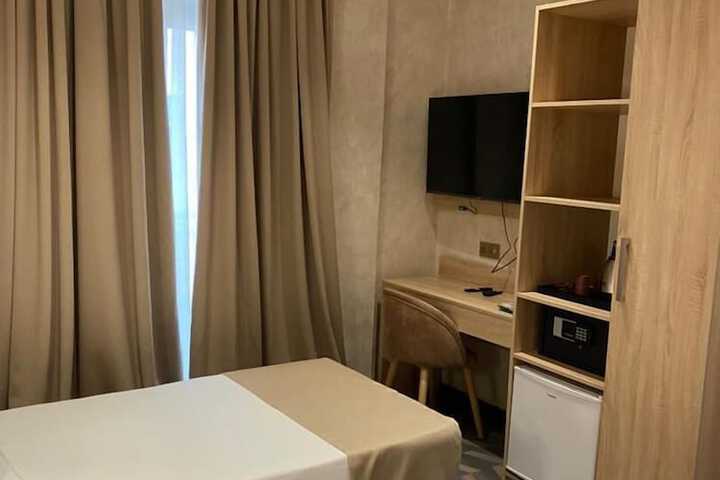Room 7 of 23