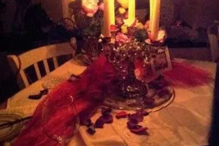 Dining 16 of 18
