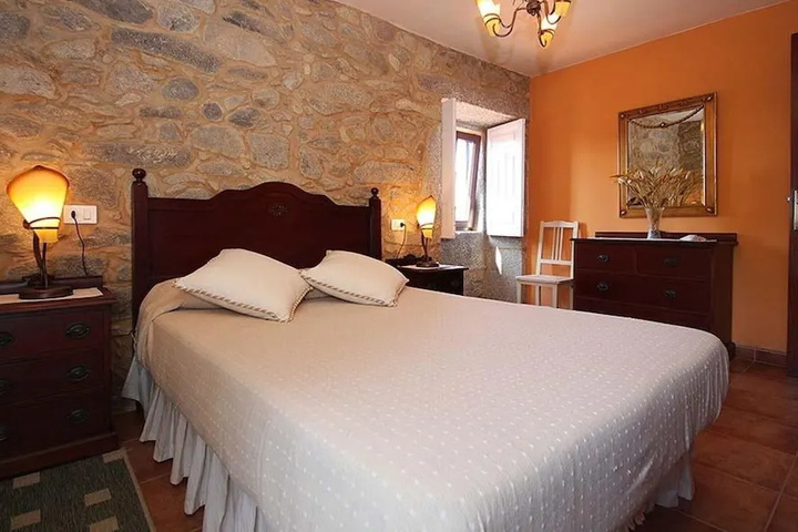 Room 2 of 15