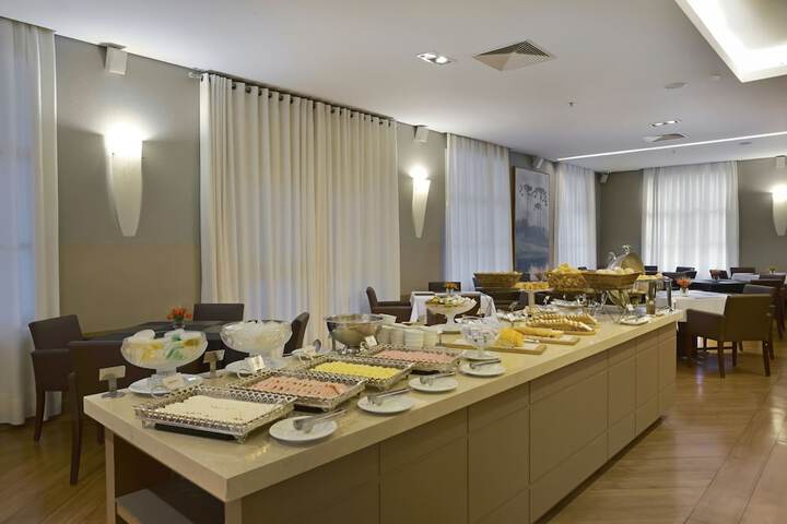 Dining 67 of 96