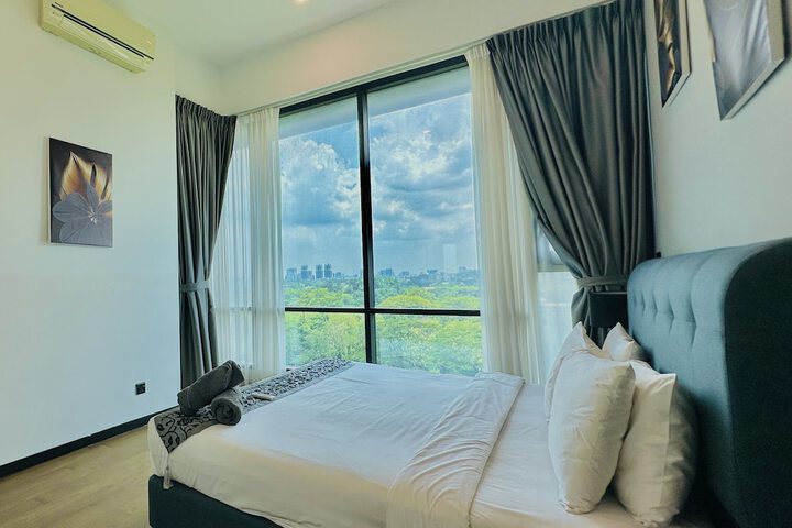 Room 30 of 134