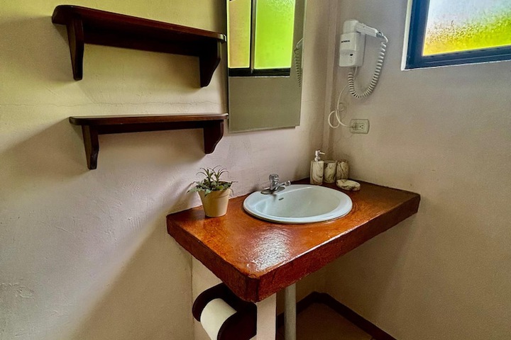 Room 18 of 23