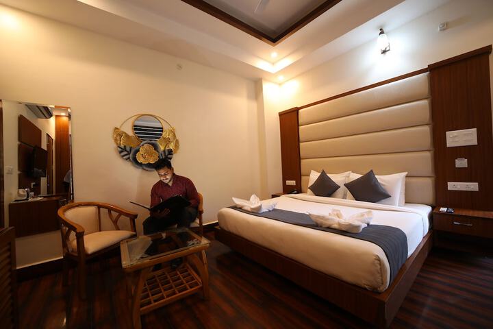 Room 36 of 65