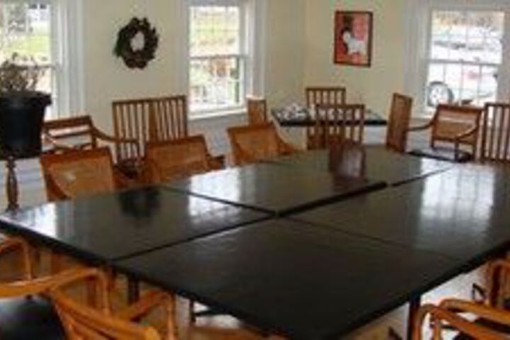 Dining 11 of 57