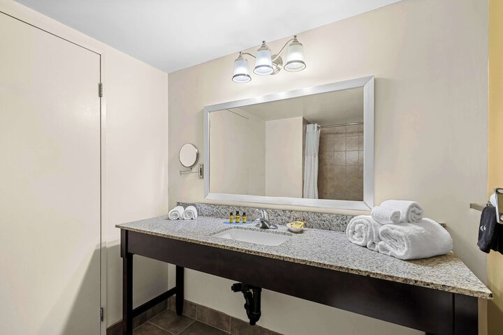 Room 18 of 26