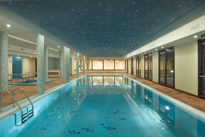 Pools & Facilities