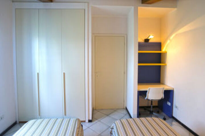 Room 42 of 105