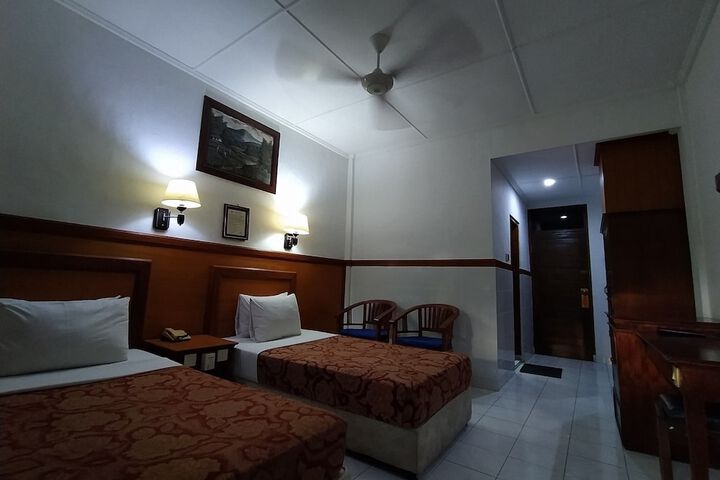 Room 19 of 57