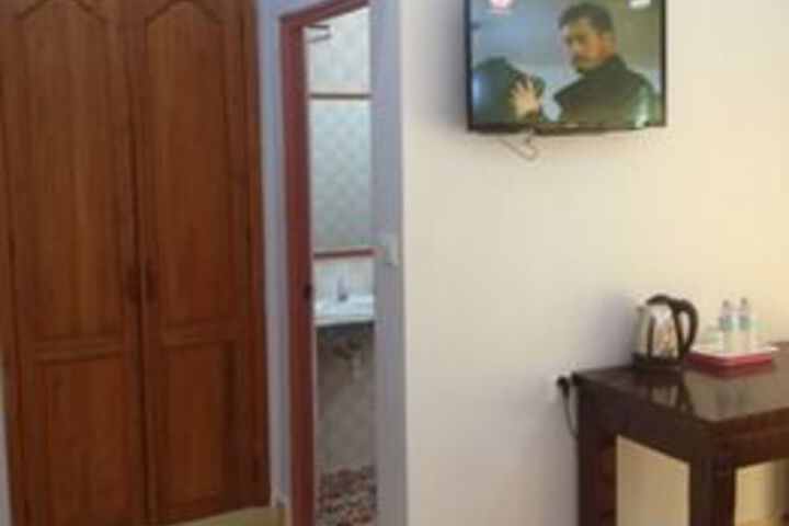 Room 40 of 66