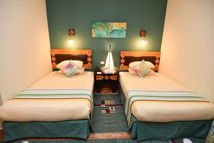 Room 21 of 68