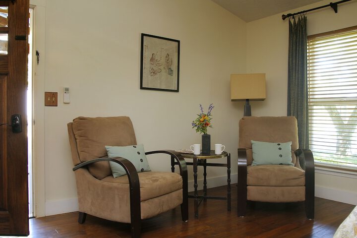 Room 16 of 36
