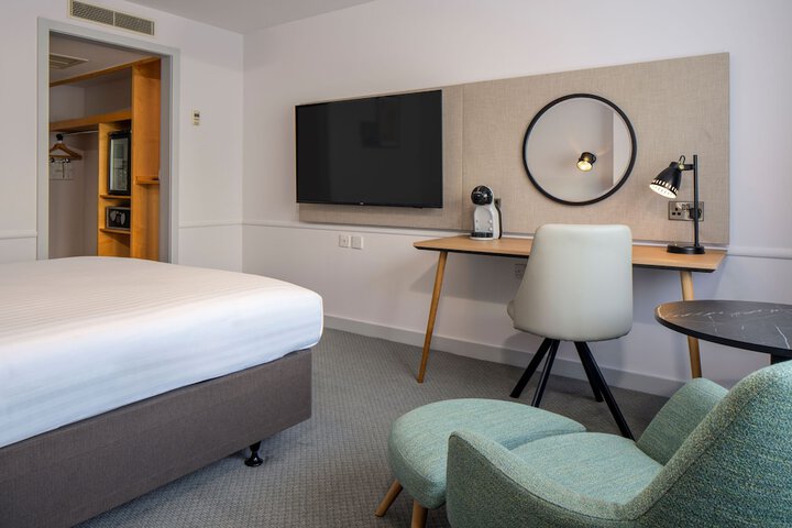 Room 58 of 194