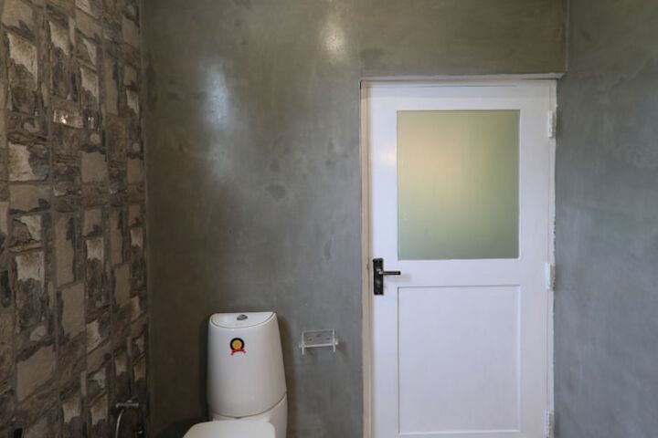 Room 28 of 53