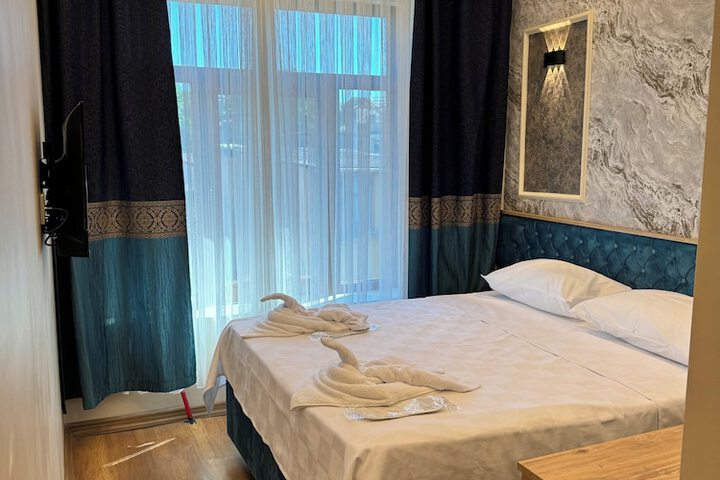 Room 34 of 72