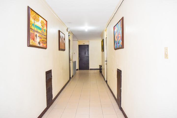 Ballroom/Hall 31 of 46