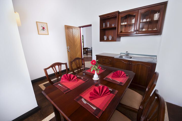 Dining Photos