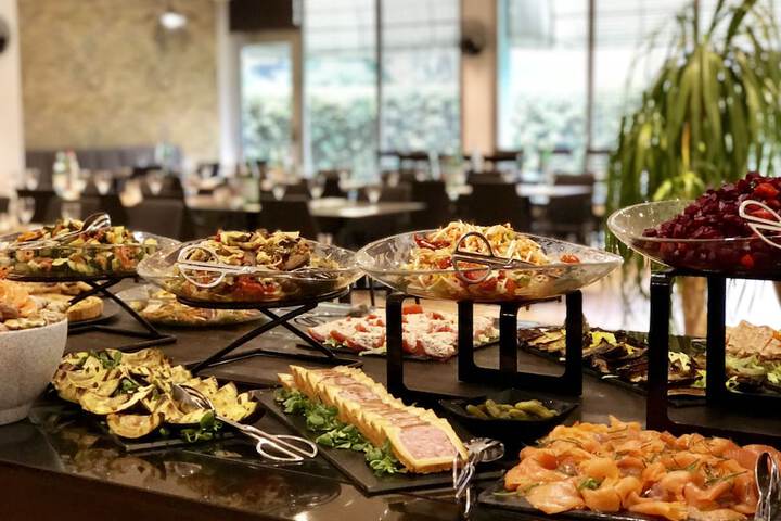 Dining Photos