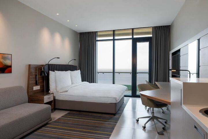 Room 32 of 309