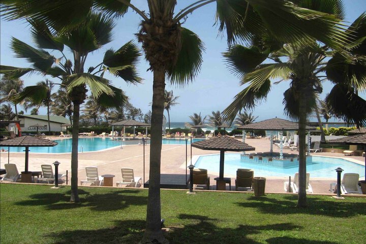Hotel with Pool