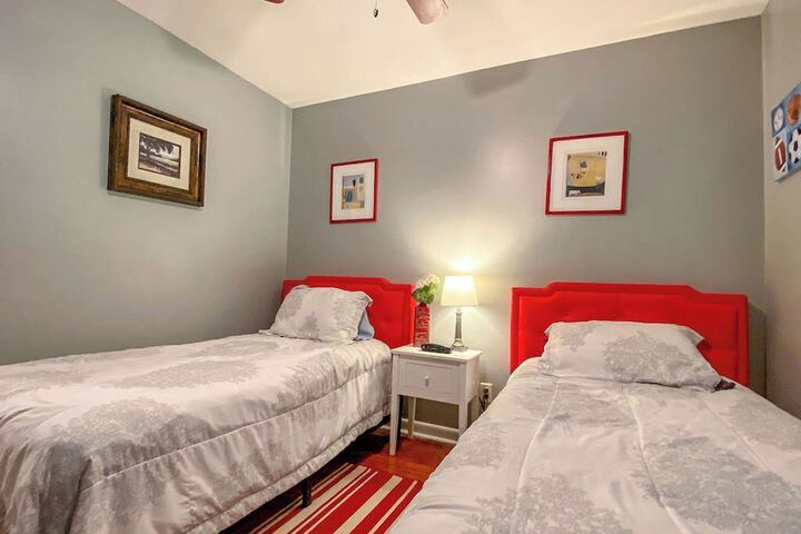 Room 4 of 31