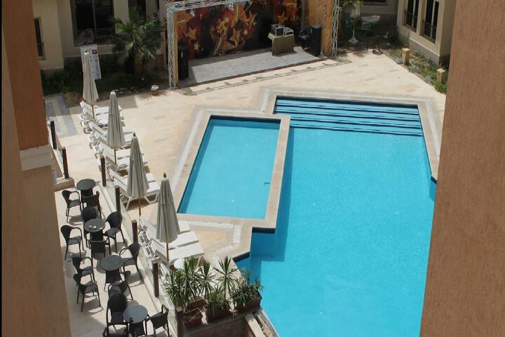 Pool 18 of 40