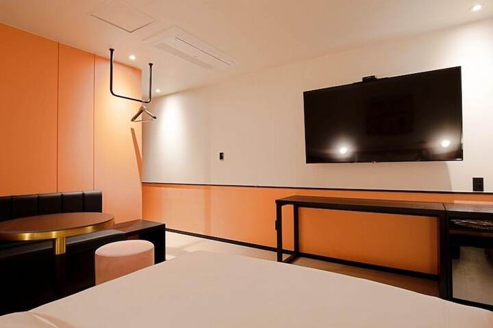 Room 40 of 74