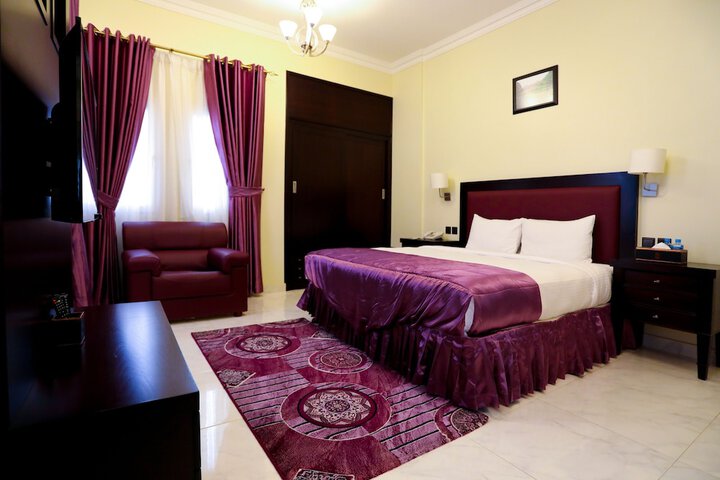 Room 17 of 36