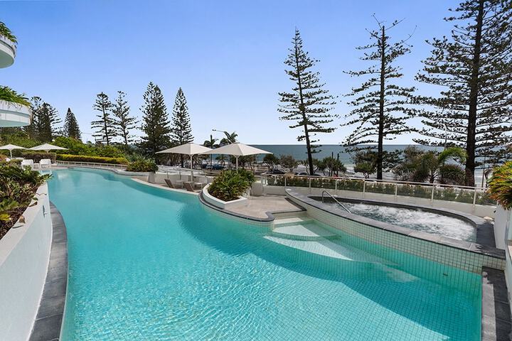 Pool 33 of 49