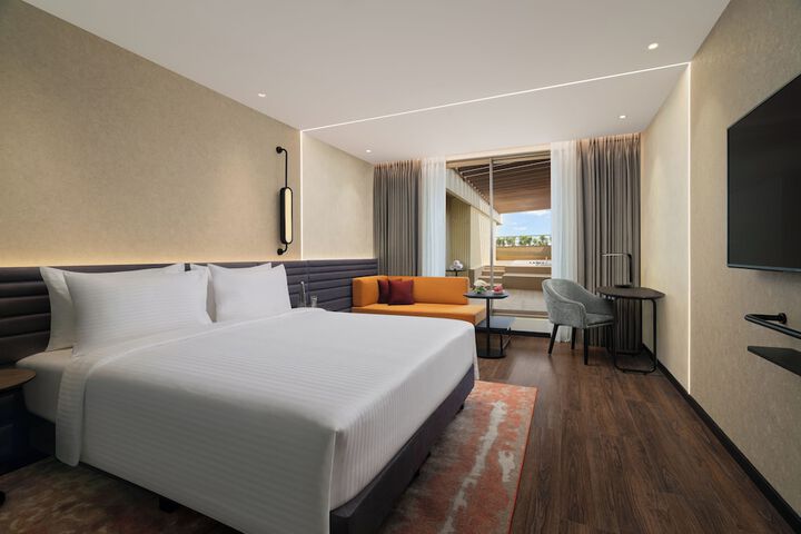 Room 10 of 45