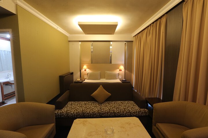 Room 15 of 54