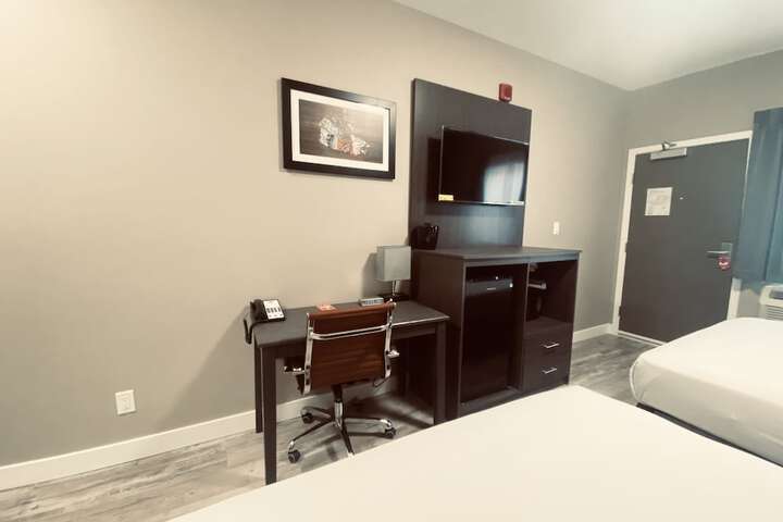 Room 14 of 50
