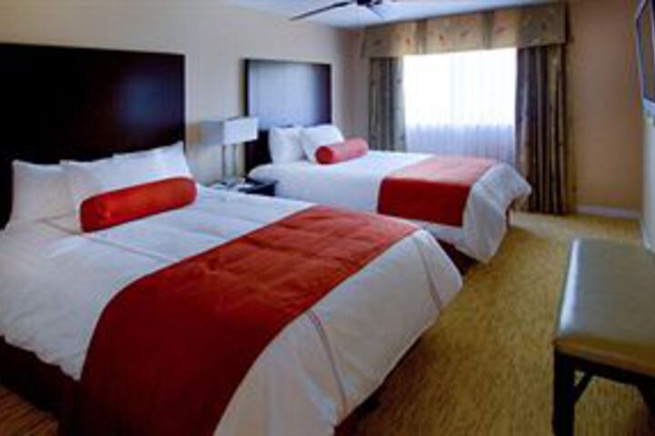 Room 8 of 33