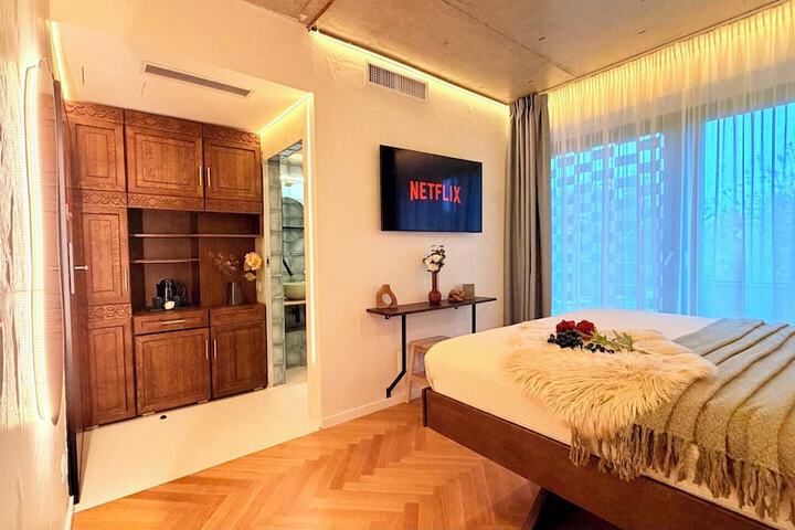 Room 26 of 175