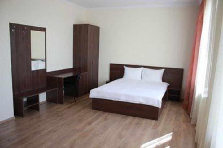 Room 12 of 13