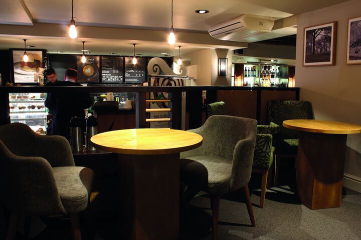 Guest Lobby