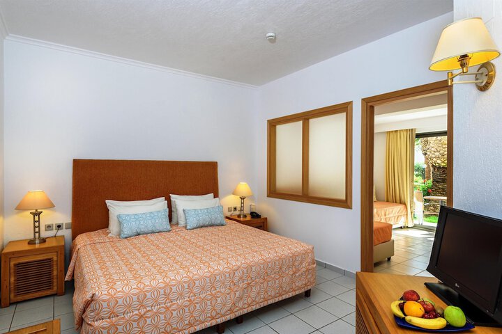Room 14 of 138