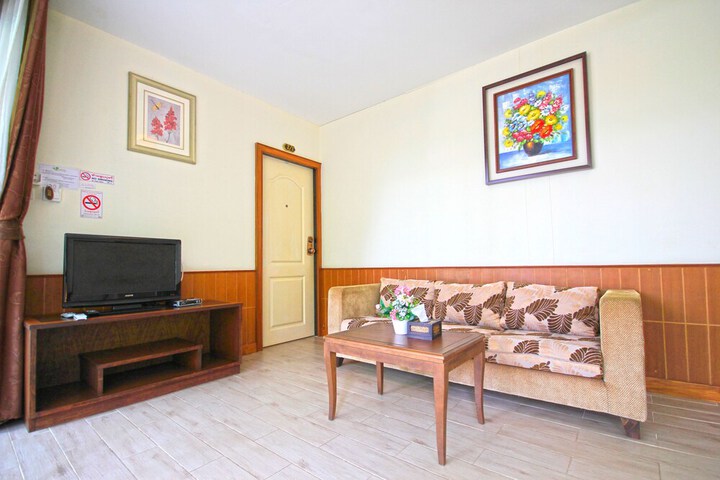 Room 18 of 150