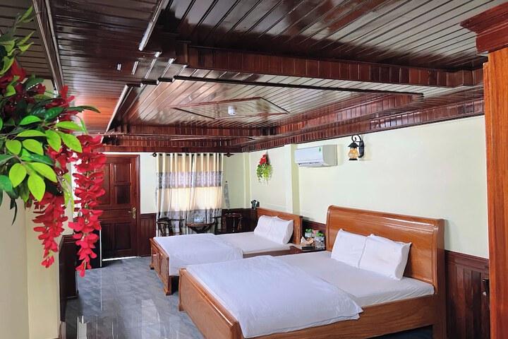 Room 5 of 22
