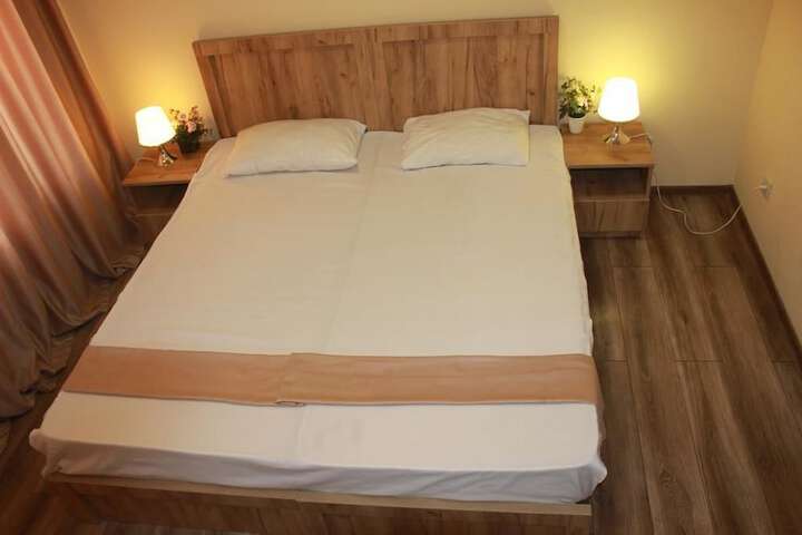 Room 14 of 15