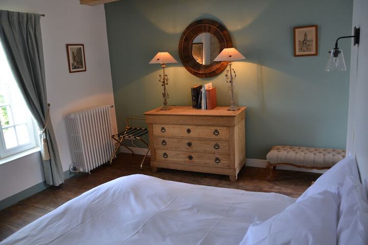 Room 9 of 21