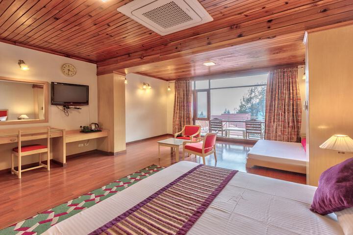 Room 25 of 158